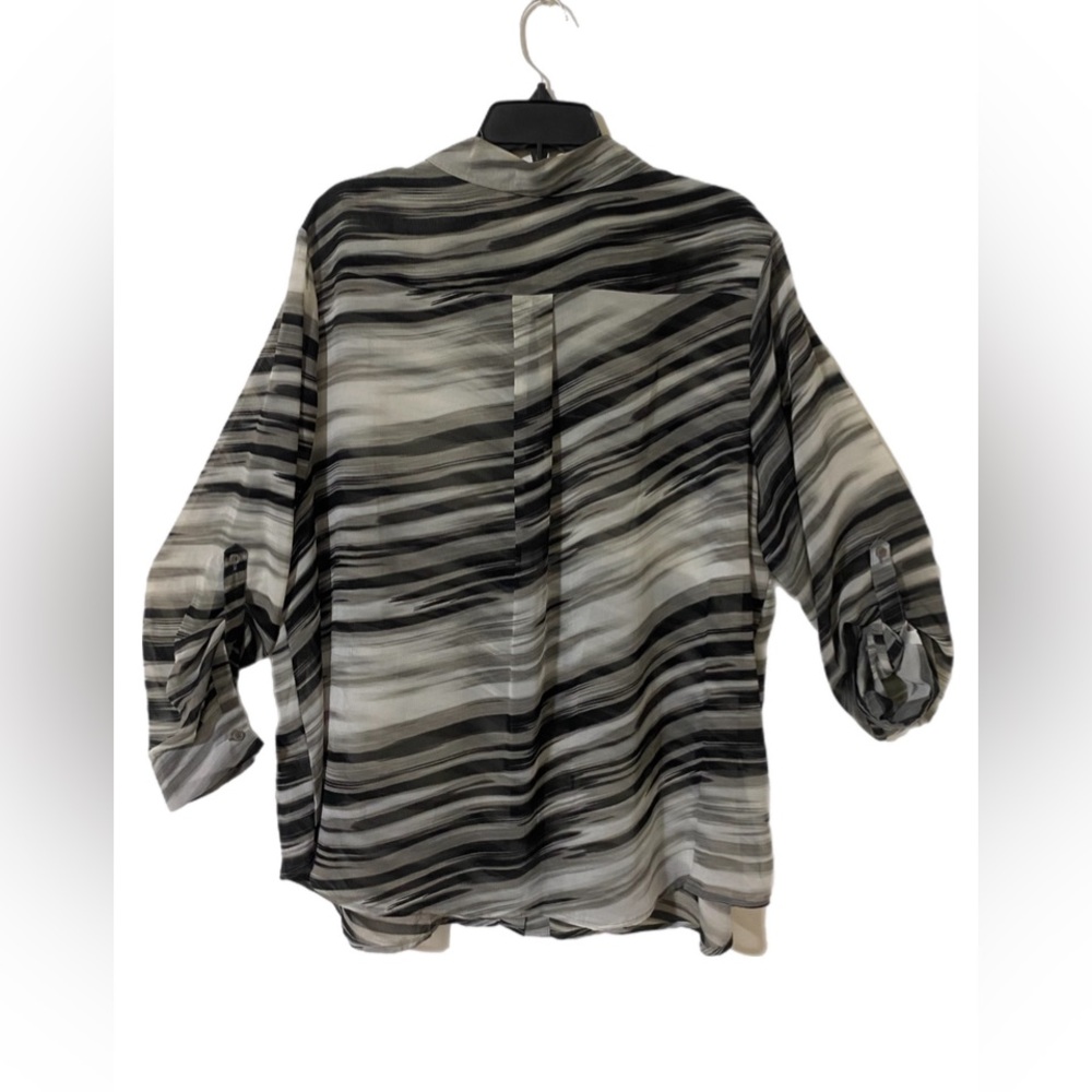 Women’s Long Sleeve Sheer Button Down Collared Blouse Size 2X - Picture 7 of 13